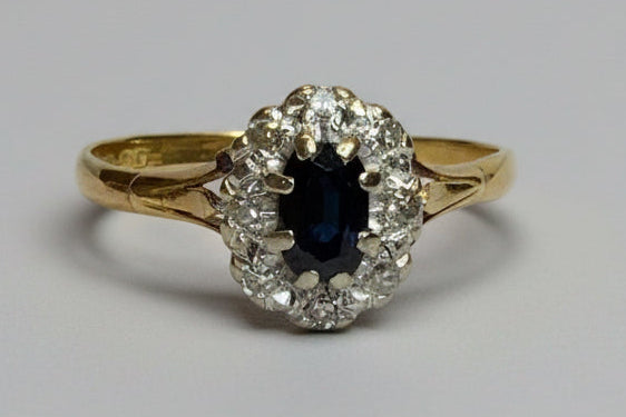 Vintage, Antique, Ring, 18ct, Yellow Gold, Sapphire and Diamond Cluster, Size W (65)
